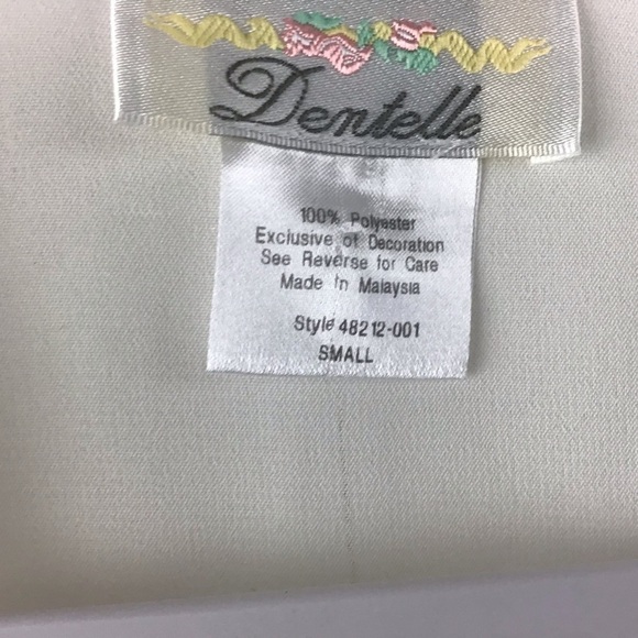 Dentelle lace and pearl embellished wrap lingerie self belted robe. Size small. - Picture 4 of 5